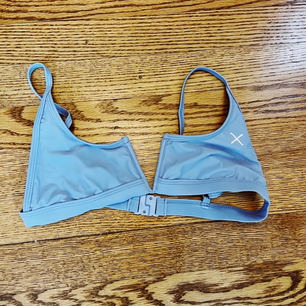 Boutine LA slate v cut top